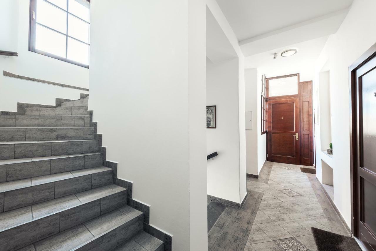 Family Apartments Praha 6 Exterior photo