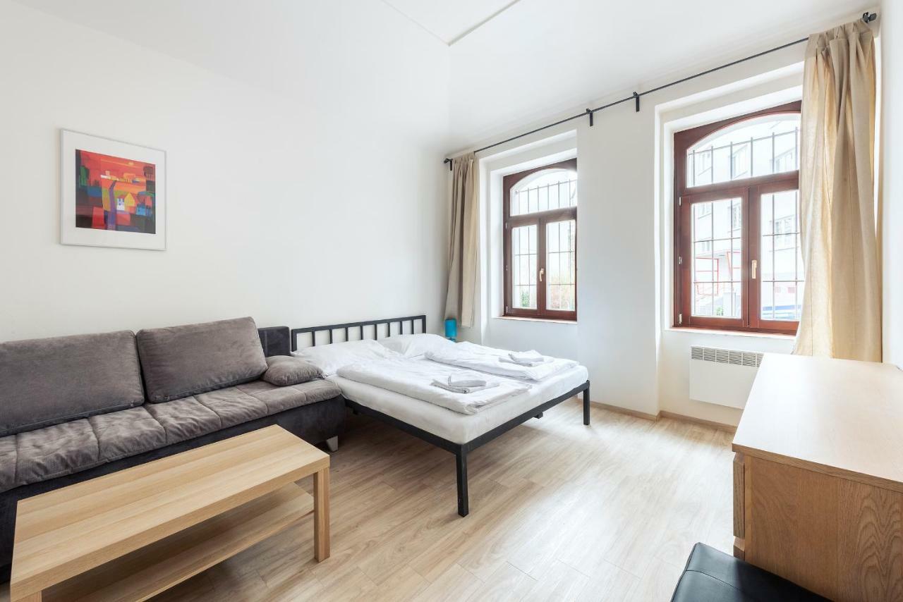 Family Apartments Praha 6 Exterior photo